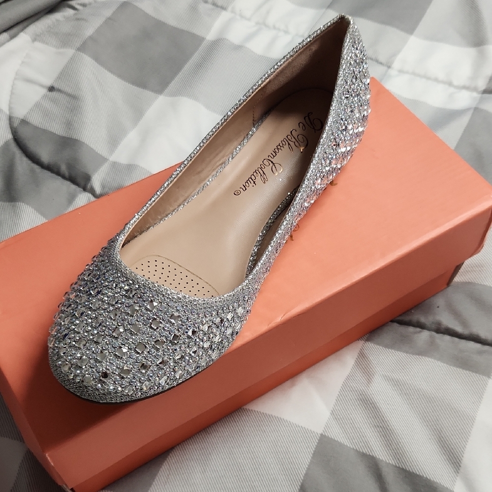 Sparkling Silver Women's Flats
